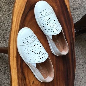 American Rag slip on sneakers off white  size 6.